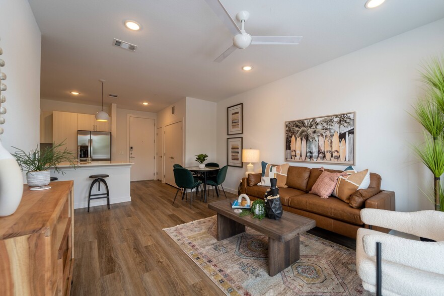 Bishop Highline - 105 S Bishop Ave Dallas TX 75208 | Apartment Finder