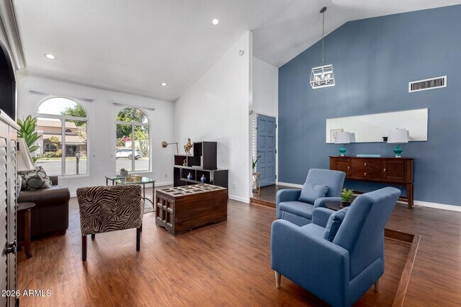 Building Photo - 11401 N 45th Pl