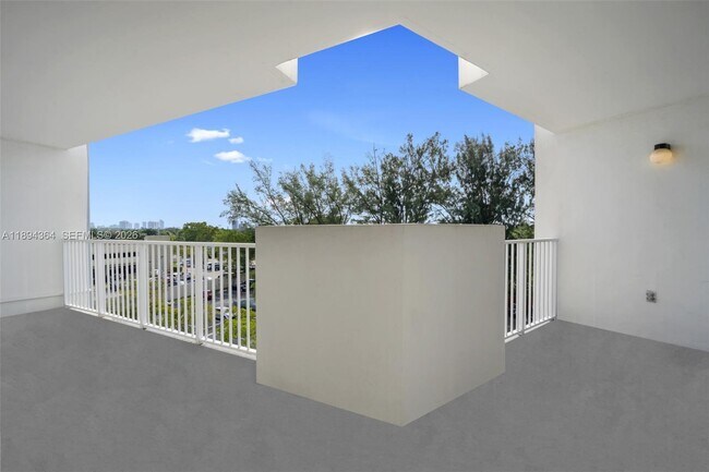 Building Photo - 1300 NE Miami Gardens Dr