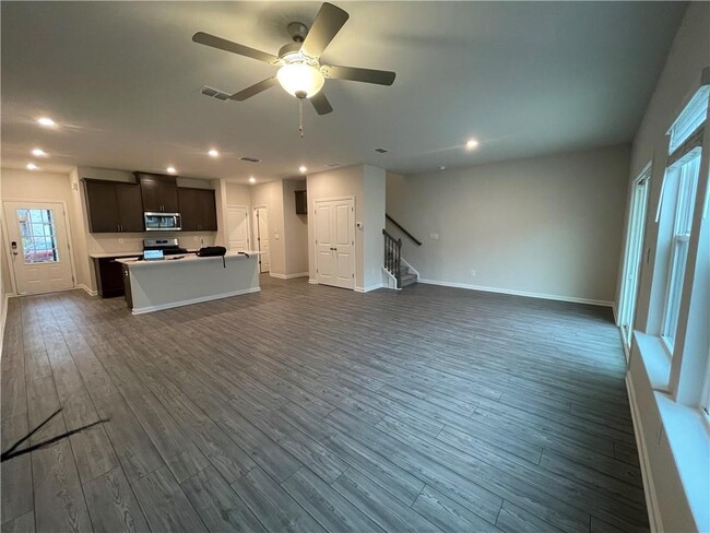 Building Photo - 1412 Villageside Ct
