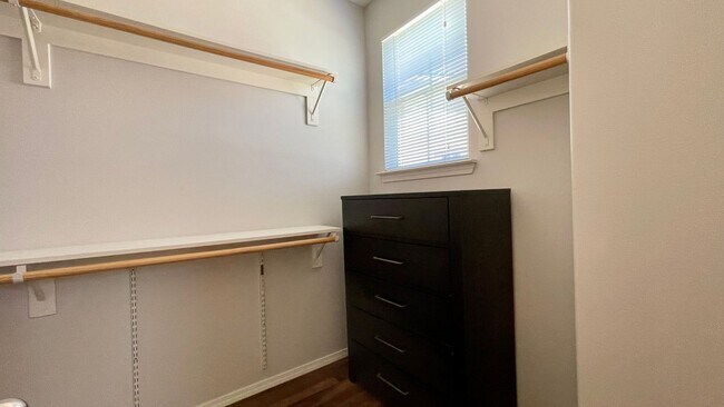 Building Photo - Beautifully Updated 3-Bedroom House with Patio in Broad Street Village