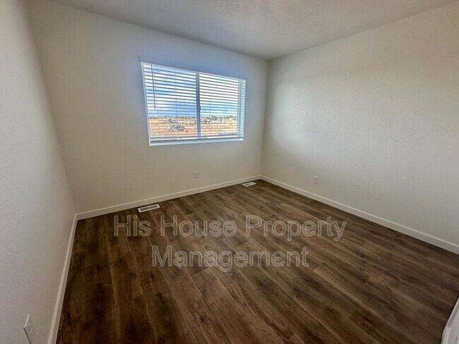 Building Photo - 3924 Pinnacles Ct