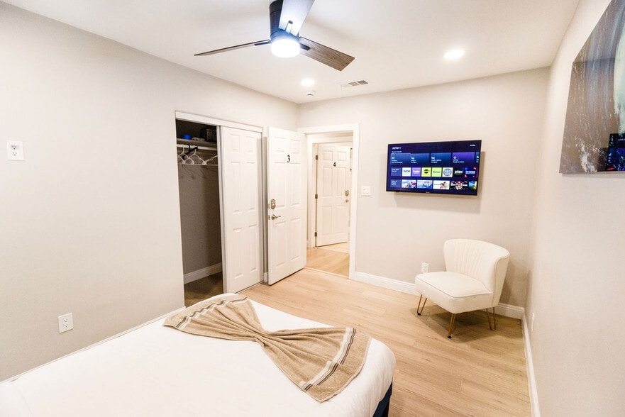 Building Photo - 6168 Cumberland St