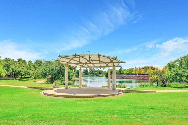 Building Photo - 1701 Simond Ave Ave