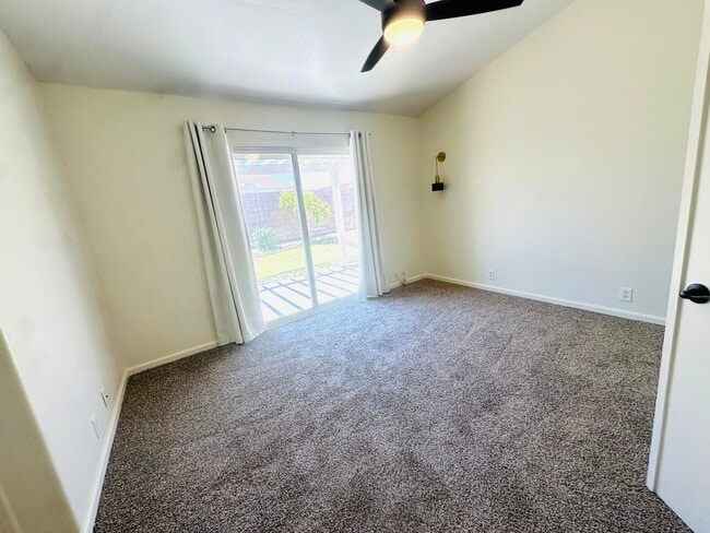 Building Photo - 78780 Birchcrest Cir