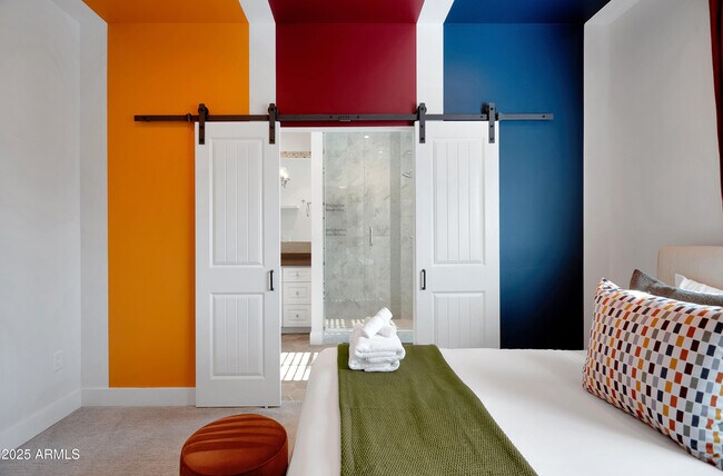 Building Photo - 3229 E Campbell Ave