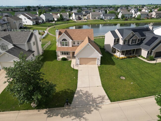 Building Photo - 3922 Wildflower Dr