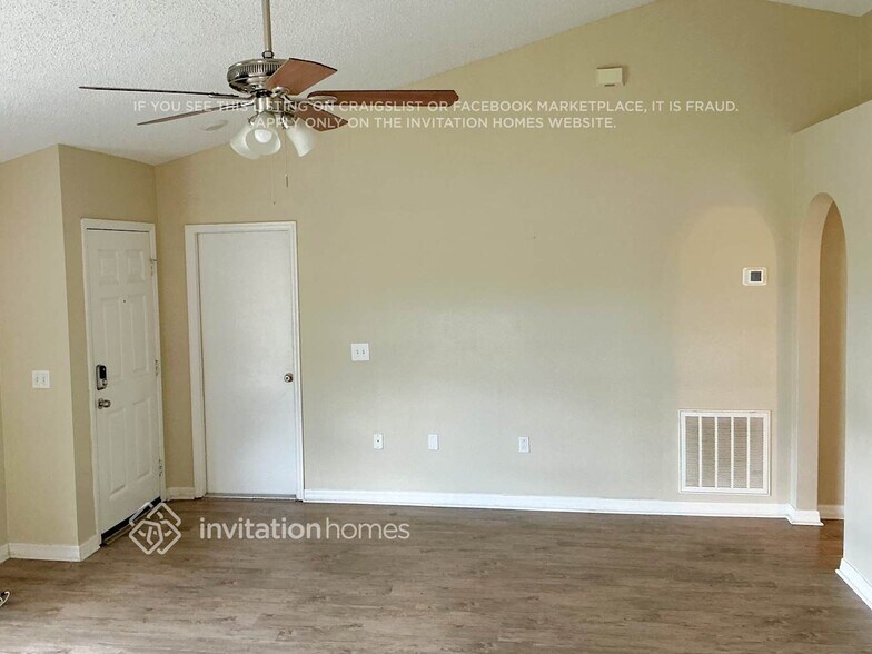 Building Photo - 10720 Opus Dr