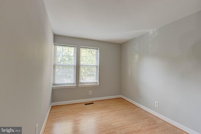 Building Photo - 3934 Chesterwood Dr