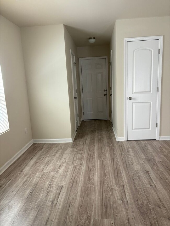 Building Photo - Charming 3BR House in Hampton