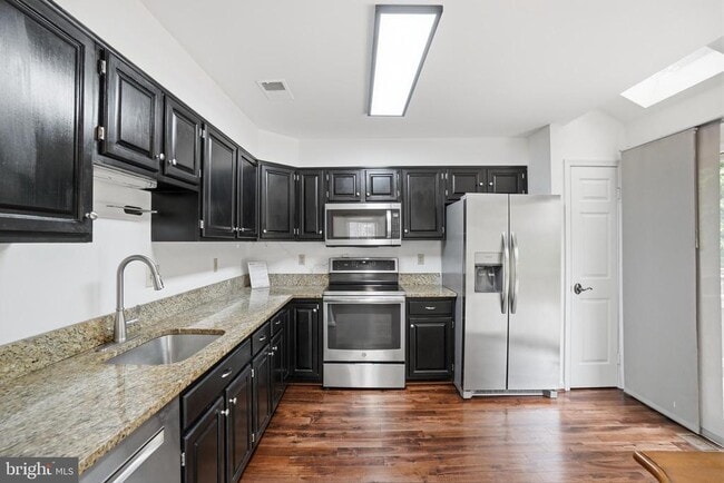 Building Photo - 12327 Sour Cherry Way