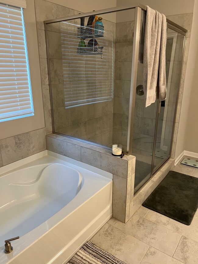 Building Photo - 3469 Minister Aly