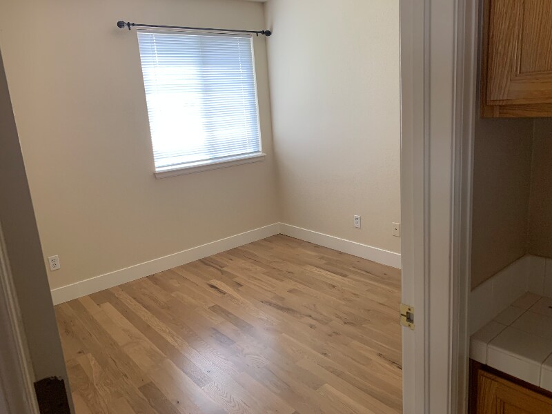 Building Photo - 1521 Laurenwood Way