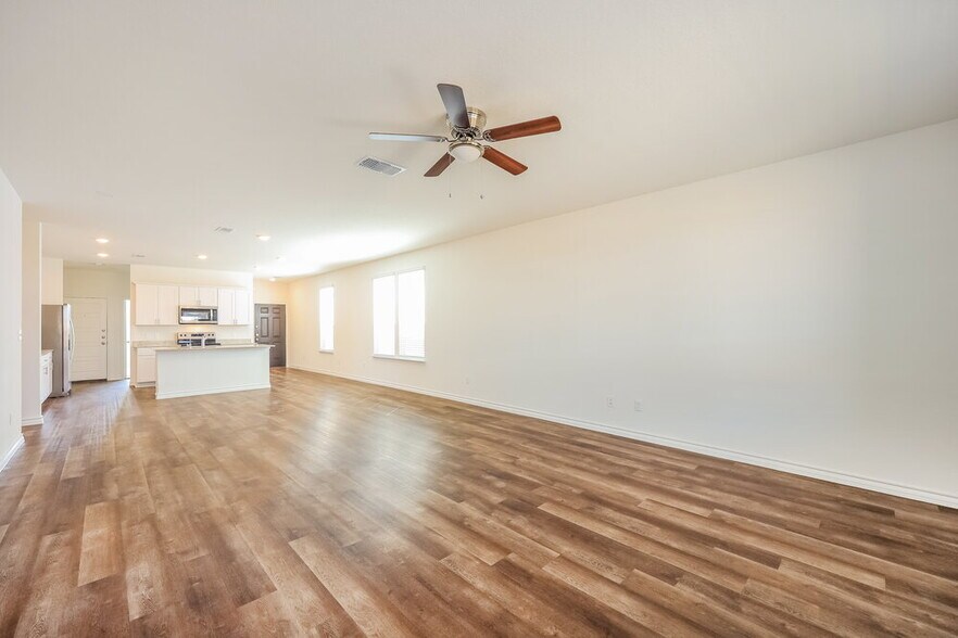 Building Photo - 10419 Monte Carmel Pl