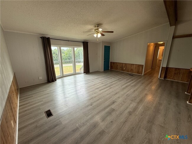 Building Photo - 1045 Ferryboat Ln