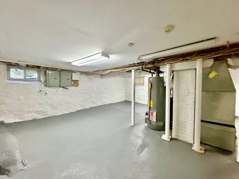 Building Photo - 27 Nautilus Pl