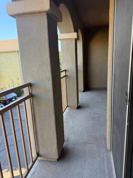 Building Photo - 18250 N 32nd St