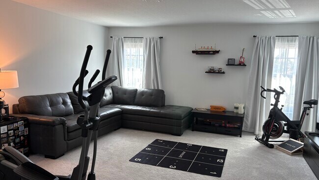 Building Photo - 3155 Streng Ln