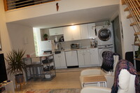 Building Photo - 5862 Homeland Rd