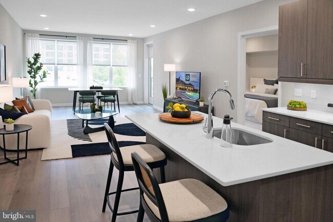 Building Photo - 4207 Del Mar Dr