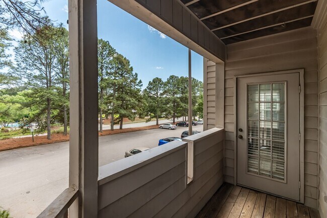 Building Photo - 600 Audubon Lake Dr