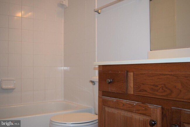 Building Photo - 15435 Binder Ct