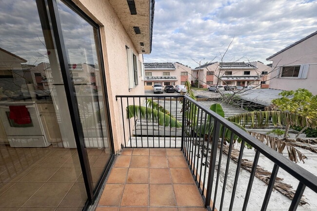 Building Photo - 2871 W 76th St