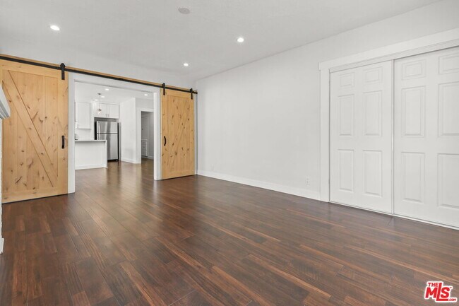 Building Photo - 1756 N La Brea Ave