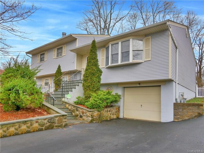 Building Photo - 10 Hillside Terrace