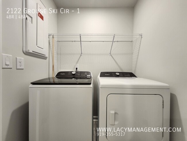 Building Photo - 2122 Grouse Ski Cir