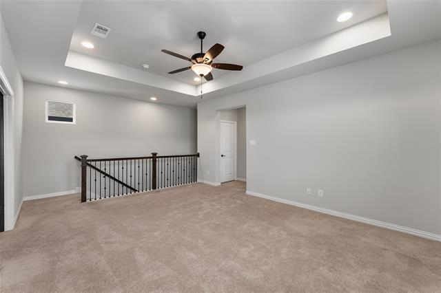 Building Photo - 1565 Amesbury Way