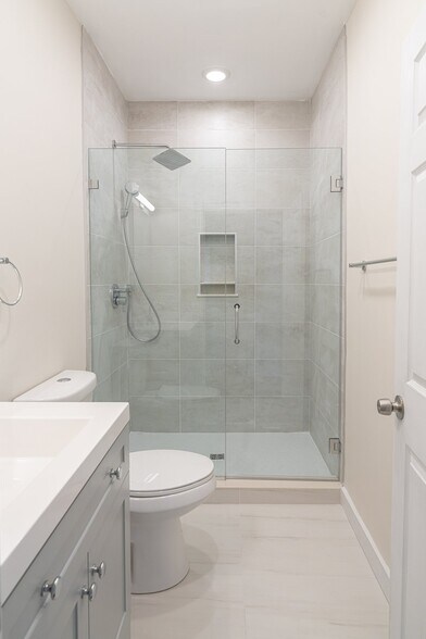 Building Photo - 81 Flint St