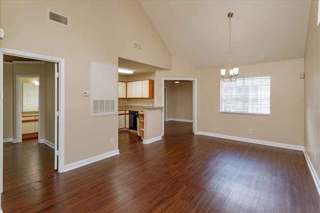 Building Photo - 620 Glenwood Ct