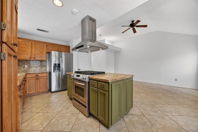 Building Photo - 1035 Cascade Creek Dr