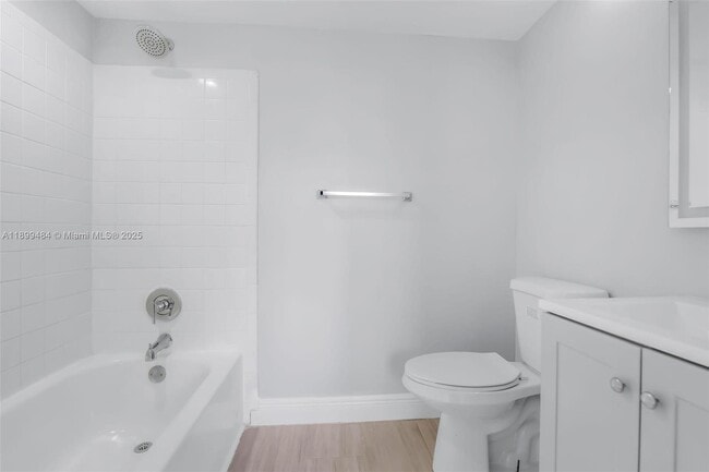 Building Photo - 5780 Rock Island Rd