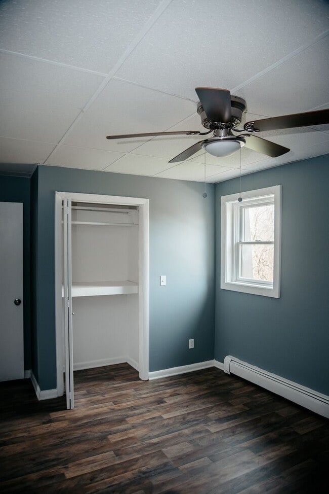 Building Photo - 2933 Horseshoe Pike