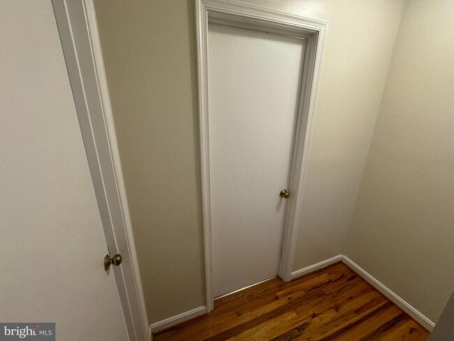 Building Photo - 205 Little River Dr