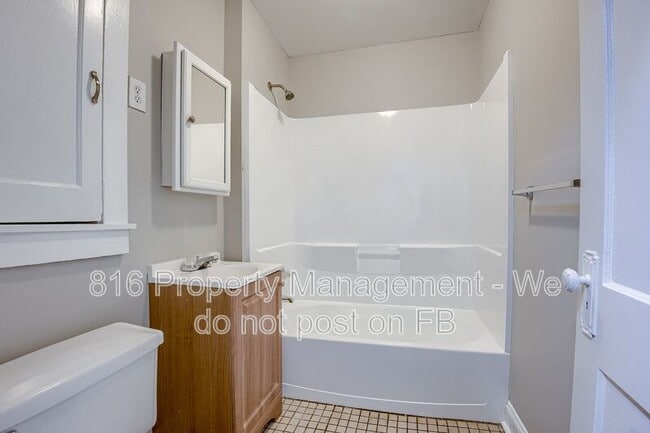 Building Photo - 511-513 Prospect Ave