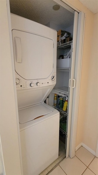 Building Photo - 901 SW 141st Ave