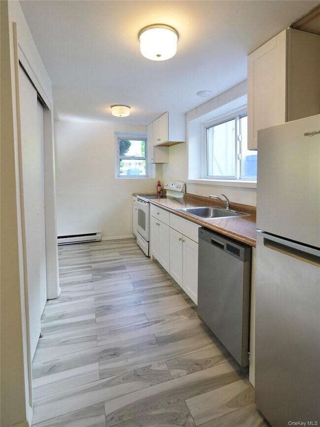 Building Photo - 2 Dunes Ln