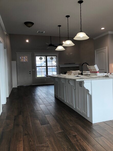 Building Photo - 300 Kingdom Blvd