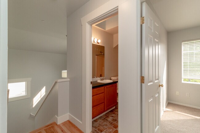 Building Photo - 2073 Palisade Blvd