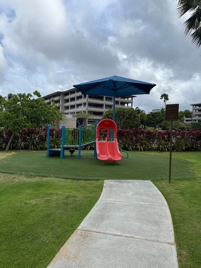 Building Photo - Modern 2 Bed / 2 Bath Condo with Top Ameni...