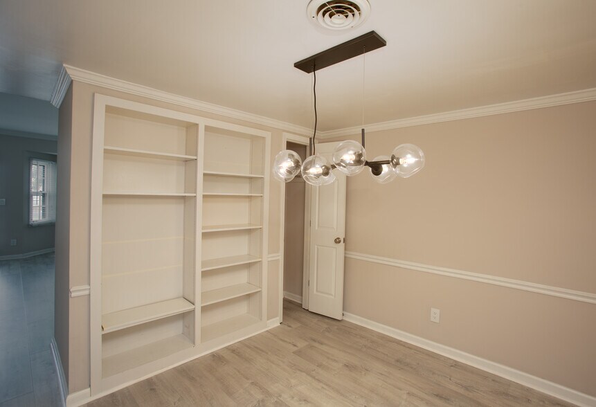 Building Photo - 1605 Deford Bailey Ave