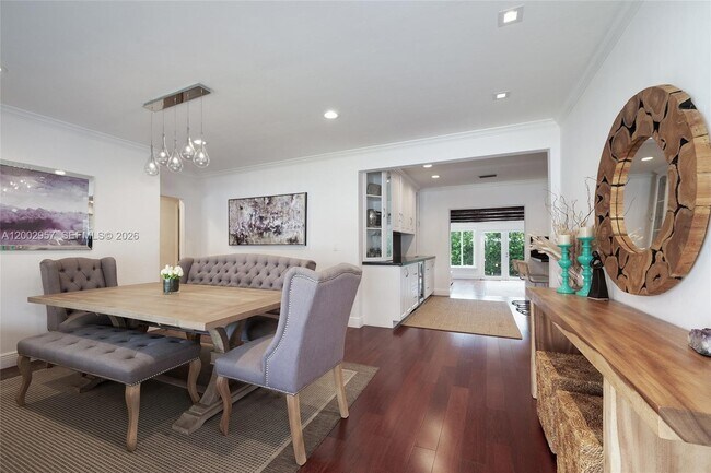 Building Photo - 6134 SW 28th St