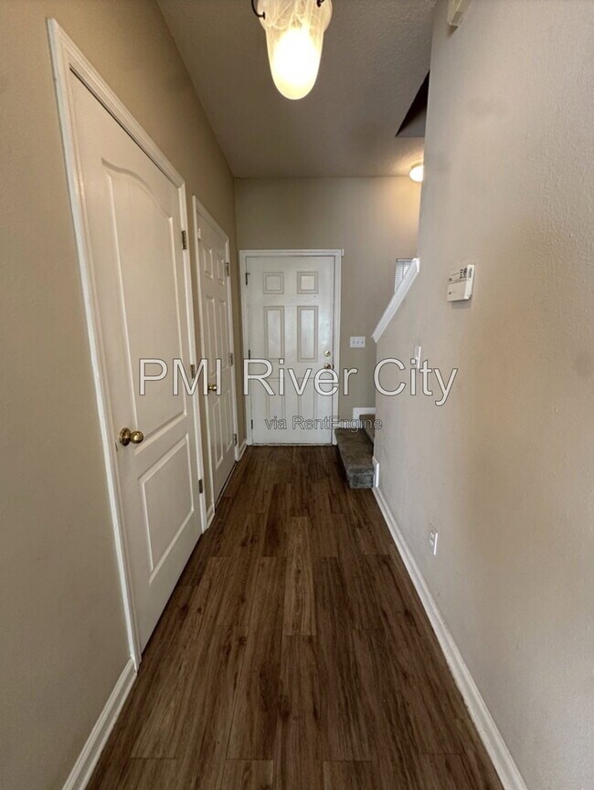 Building Photo - 1740 Biscayne Bay Cir