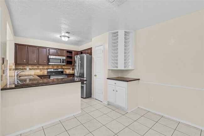 Building Photo - 10606 Beckfield Dr