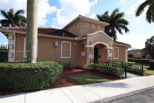 Building Photo - 14758 SW 9th Ln