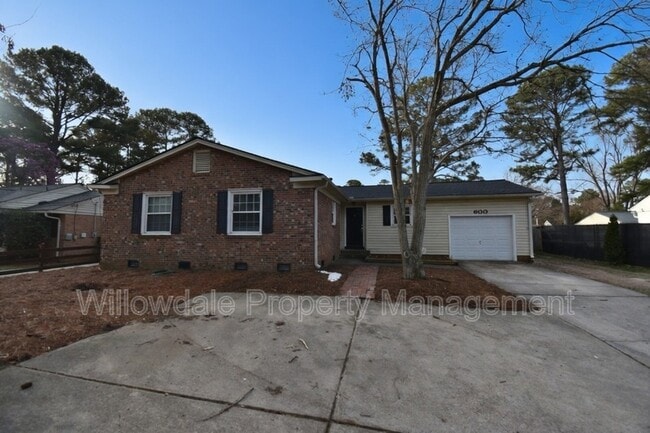 Building Photo - 600 E Millbrook Rd