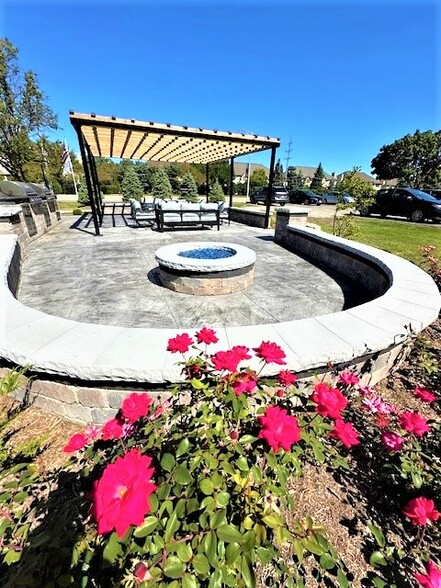 Grilling & Fire Pit Area - Arboretum Villages